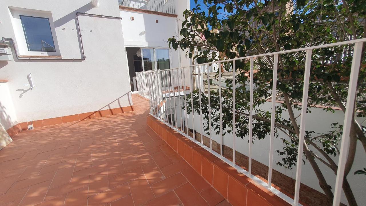 Apartamento Nuevo En Terrassa Centro Dış mekan fotoğraf