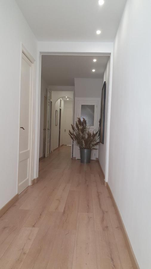 Apartamento Nuevo En Terrassa Centro Dış mekan fotoğraf